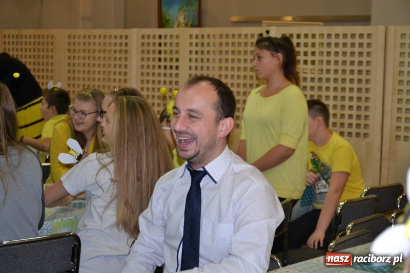 Zdjęcie w galerii na portalu naszraciborz.pl: Spotkanie integracyjne Dzieci – Dzieciom, czyli Święto pieczonego ciasteczka  wiadomości z regionu