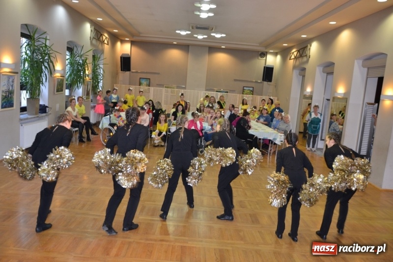 Zdjęcie w galerii na portalu naszraciborz.pl: Spotkanie integracyjne Dzieci – Dzieciom, czyli Święto pieczonego ciasteczka  wiadomości z regionu