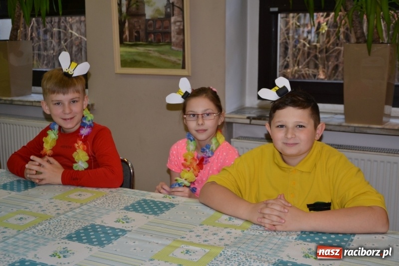 Zdjęcie w galerii na portalu naszraciborz.pl: Spotkanie integracyjne Dzieci – Dzieciom, czyli Święto pieczonego ciasteczka  wiadomości z regionu