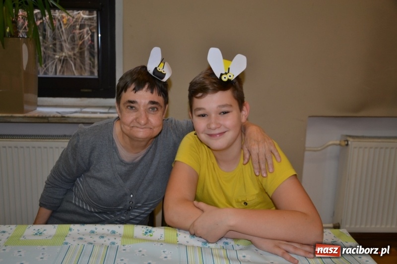 Zdjęcie w galerii na portalu naszraciborz.pl: Spotkanie integracyjne Dzieci – Dzieciom, czyli Święto pieczonego ciasteczka  wiadomości z regionu