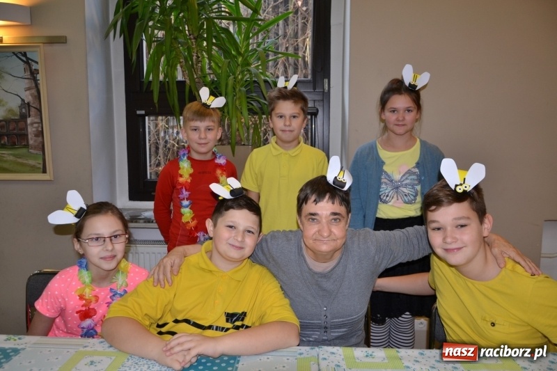 Zdjęcie w galerii na portalu naszraciborz.pl: Spotkanie integracyjne Dzieci – Dzieciom, czyli Święto pieczonego ciasteczka  wiadomości z regionu