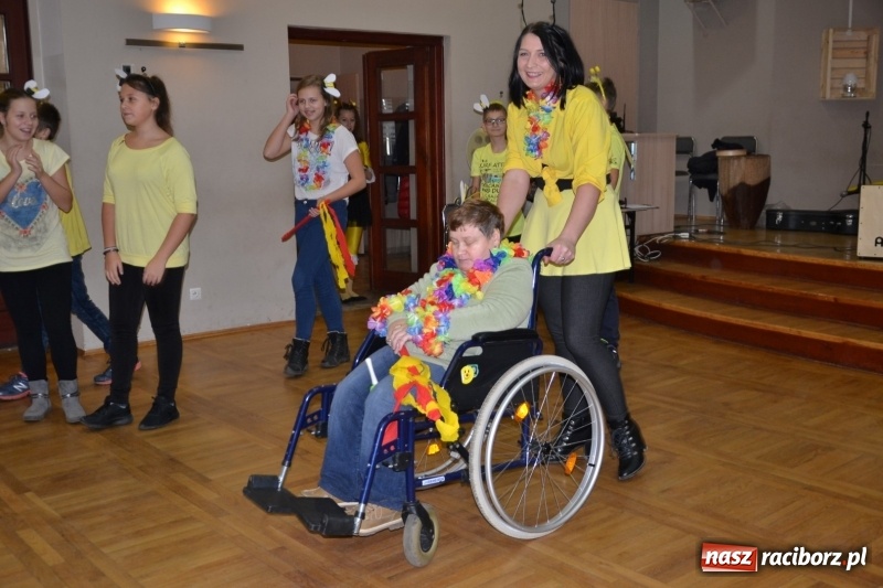 Zdjęcie w galerii na portalu naszraciborz.pl: Spotkanie integracyjne Dzieci – Dzieciom, czyli Święto pieczonego ciasteczka  wiadomości z regionu