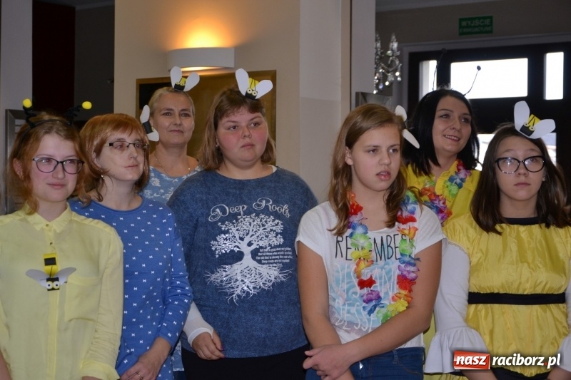 Zdjęcie w galerii na portalu naszraciborz.pl: Spotkanie integracyjne Dzieci – Dzieciom, czyli Święto pieczonego ciasteczka  wiadomości z regionu