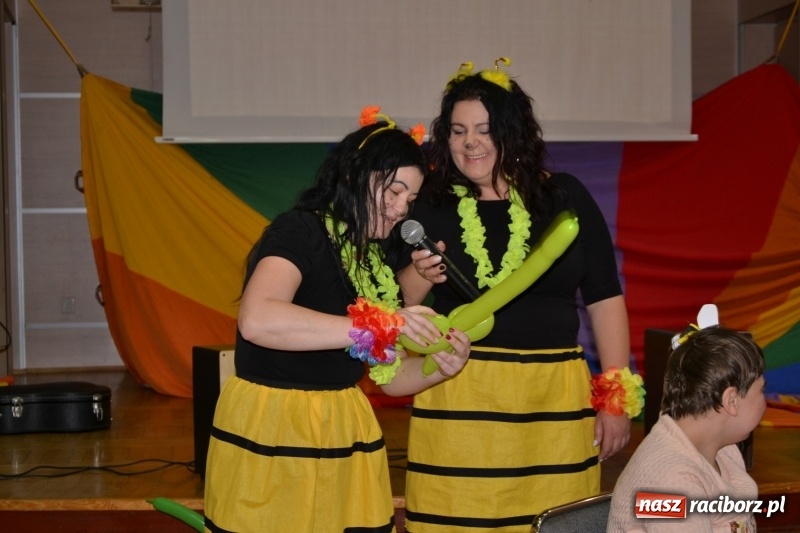 Zdjęcie w galerii na portalu naszraciborz.pl: Spotkanie integracyjne Dzieci – Dzieciom, czyli Święto pieczonego ciasteczka  wiadomości z regionu