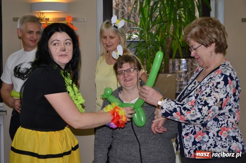 Zdjęcie w galerii na portalu naszraciborz.pl: Spotkanie integracyjne Dzieci – Dzieciom, czyli Święto pieczonego ciasteczka  wiadomości z regionu