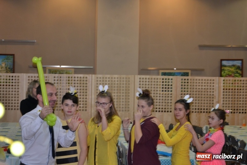 Zdjęcie w galerii na portalu naszraciborz.pl: Spotkanie integracyjne Dzieci – Dzieciom, czyli Święto pieczonego ciasteczka  wiadomości z regionu