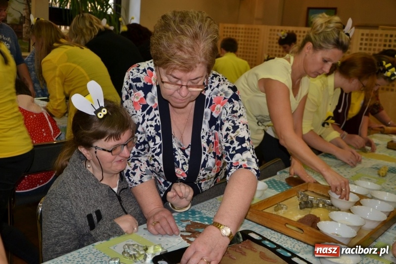 Zdjęcie w galerii na portalu naszraciborz.pl: Spotkanie integracyjne Dzieci – Dzieciom, czyli Święto pieczonego ciasteczka  wiadomości z regionu