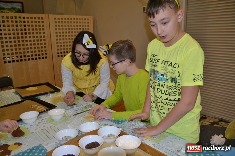 Zdjęcie w galerii na portalu naszraciborz.pl: Spotkanie integracyjne Dzieci – Dzieciom, czyli Święto pieczonego ciasteczka  wiadomości z regionu