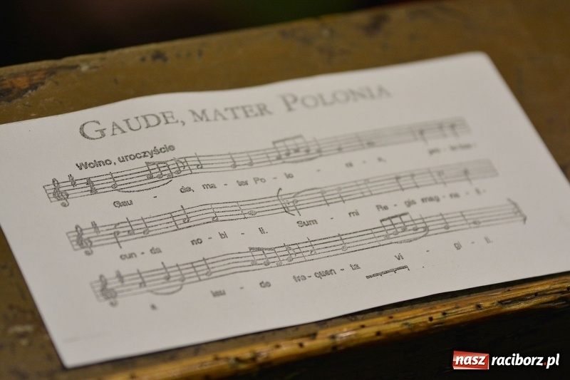 Zdjęcie w galerii na portalu naszraciborz.pl: Gaude Mater Polonia dumnie zabrzmiało w kościele farnym  wiadomości z regionu