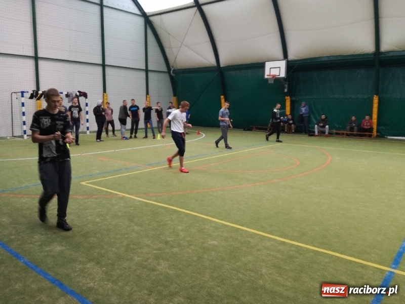 Zdjęcie w galerii na portalu naszraciborz.pl: Spartakiada o puchar dyrektora w rudzkim MOW wiadomości z regionu