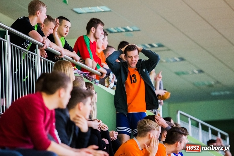 Zdjęcie w galerii na portalu naszraciborz.pl: IV Makroregionalny Turniej Piłki Nożnej w Arenie Rafako wiadomości z regionu