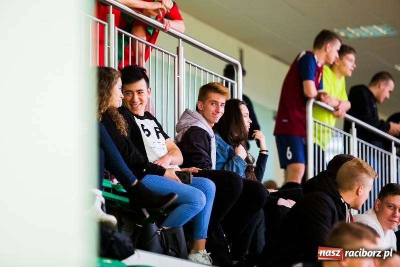 Zdjęcie w galerii na portalu naszraciborz.pl: IV Makroregionalny Turniej Piłki Nożnej w Arenie Rafako wiadomości z regionu