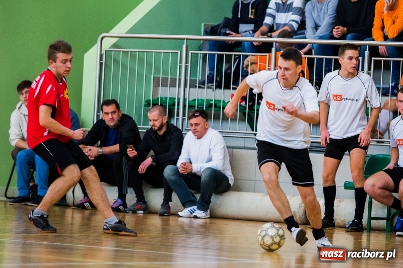 Zdjęcie w galerii na portalu naszraciborz.pl: IV Makroregionalny Turniej Piłki Nożnej w Arenie Rafako wiadomości z regionu