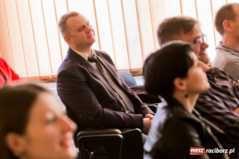 Zdjęcie w galerii na portalu naszraciborz.pl: Międzynarodowa konferencja naukowa z udziałem Europosła prof. Jerzego Buzka w PWSZ w Raciborzu wiadomości z regionu