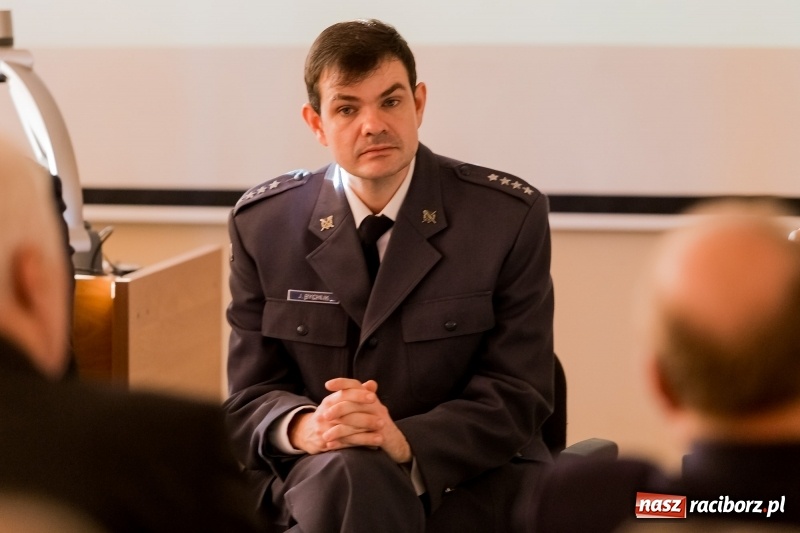 Zdjęcie w galerii na portalu naszraciborz.pl: Międzynarodowa konferencja naukowa z udziałem Europosła prof. Jerzego Buzka w PWSZ w Raciborzu wiadomości z regionu