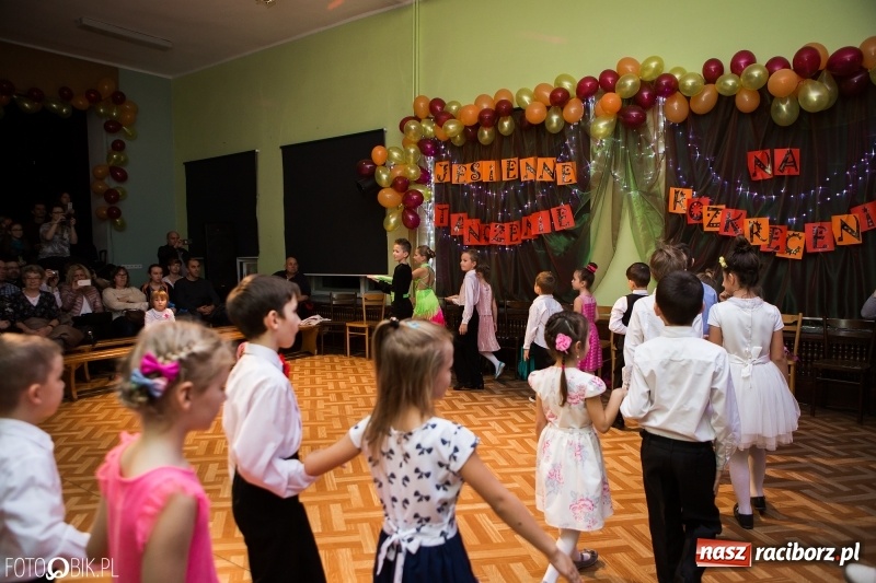 Zdjęcie w galerii na portalu naszraciborz.pl: Jesienne tańczenie na rozkręcenie w MDK wiadomości z regionu