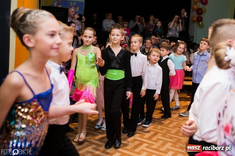 Zdjęcie w galerii na portalu naszraciborz.pl: Jesienne tańczenie na rozkręcenie w MDK wiadomości z regionu