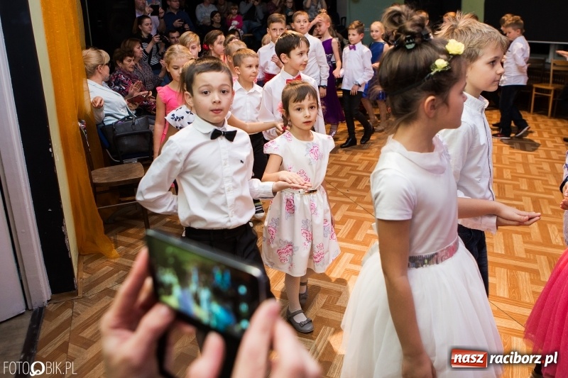 Zdjęcie w galerii na portalu naszraciborz.pl: Jesienne tańczenie na rozkręcenie w MDK wiadomości z regionu