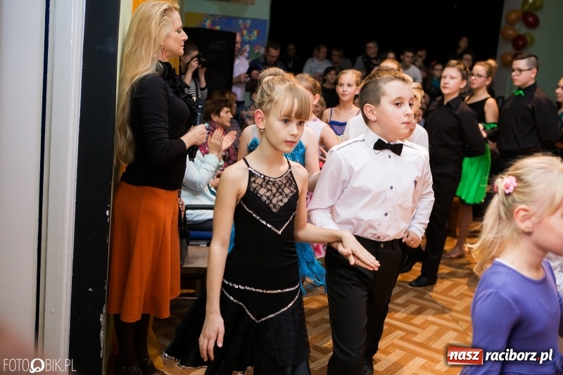 Zdjęcie w galerii na portalu naszraciborz.pl: Jesienne tańczenie na rozkręcenie w MDK wiadomości z regionu