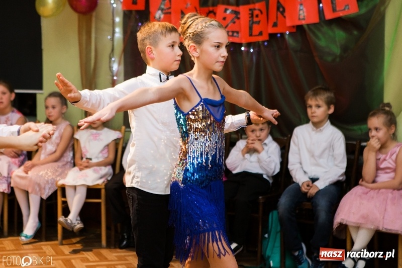 Zdjęcie w galerii na portalu naszraciborz.pl: Jesienne tańczenie na rozkręcenie w MDK wiadomości z regionu