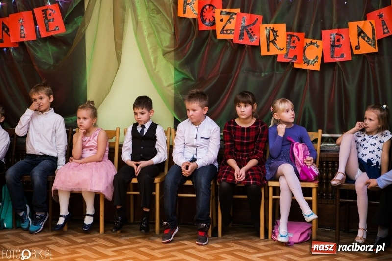 Zdjęcie w galerii na portalu naszraciborz.pl: Jesienne tańczenie na rozkręcenie w MDK wiadomości z regionu