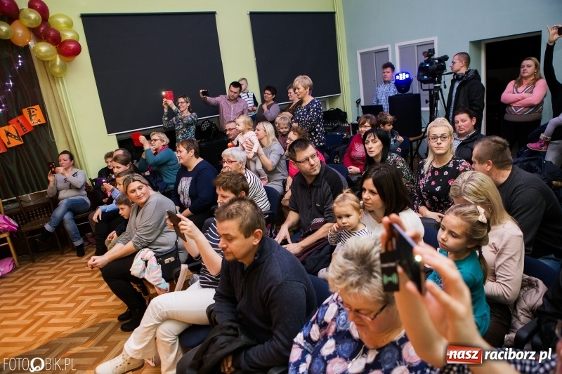 Zdjęcie w galerii na portalu naszraciborz.pl: Jesienne tańczenie na rozkręcenie w MDK wiadomości z regionu