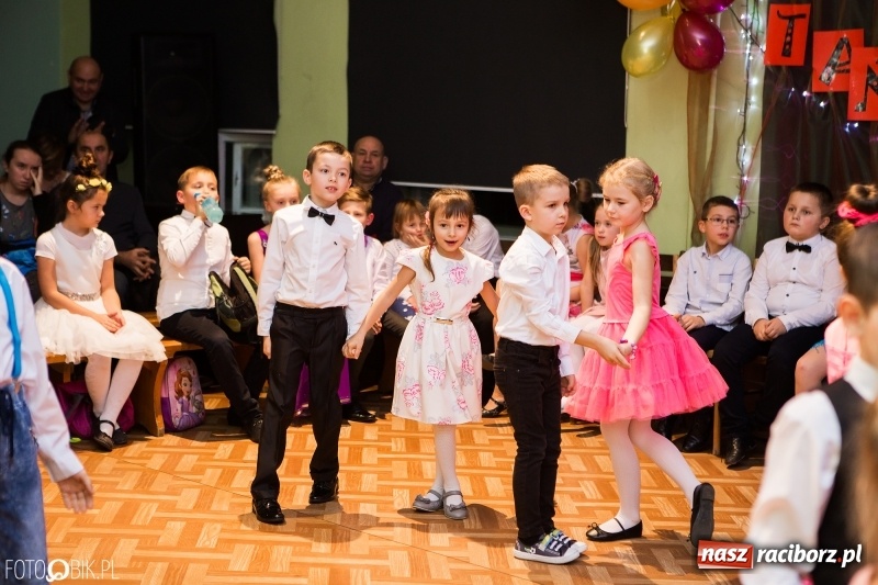 Zdjęcie w galerii na portalu naszraciborz.pl: Jesienne tańczenie na rozkręcenie w MDK wiadomości z regionu