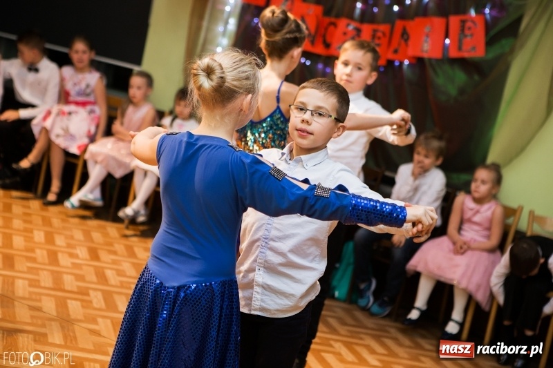 Zdjęcie w galerii na portalu naszraciborz.pl: Jesienne tańczenie na rozkręcenie w MDK wiadomości z regionu
