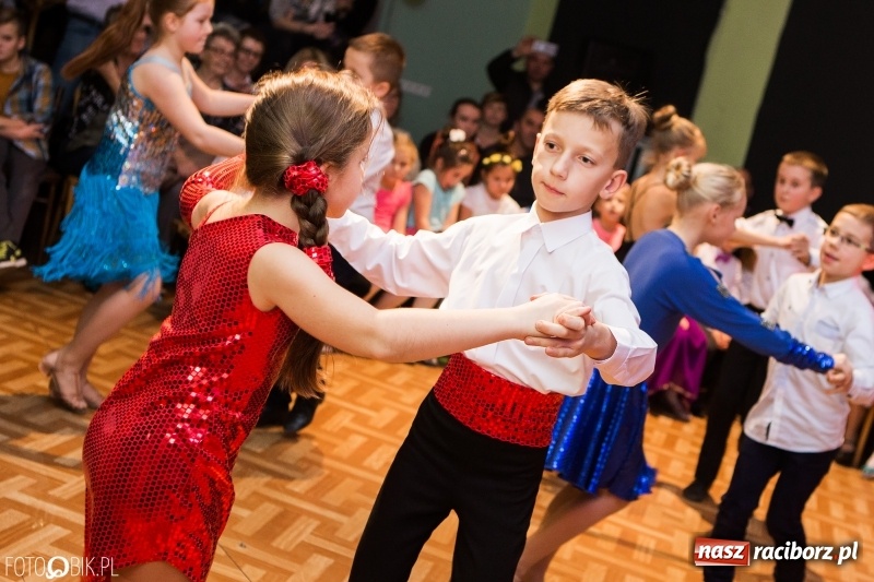Zdjęcie w galerii na portalu naszraciborz.pl: Jesienne tańczenie na rozkręcenie w MDK wiadomości z regionu