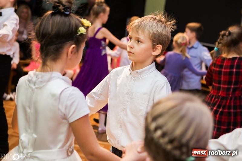Zdjęcie w galerii na portalu naszraciborz.pl: Jesienne tańczenie na rozkręcenie w MDK wiadomości z regionu