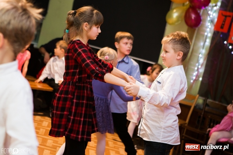 Zdjęcie w galerii na portalu naszraciborz.pl: Jesienne tańczenie na rozkręcenie w MDK wiadomości z regionu