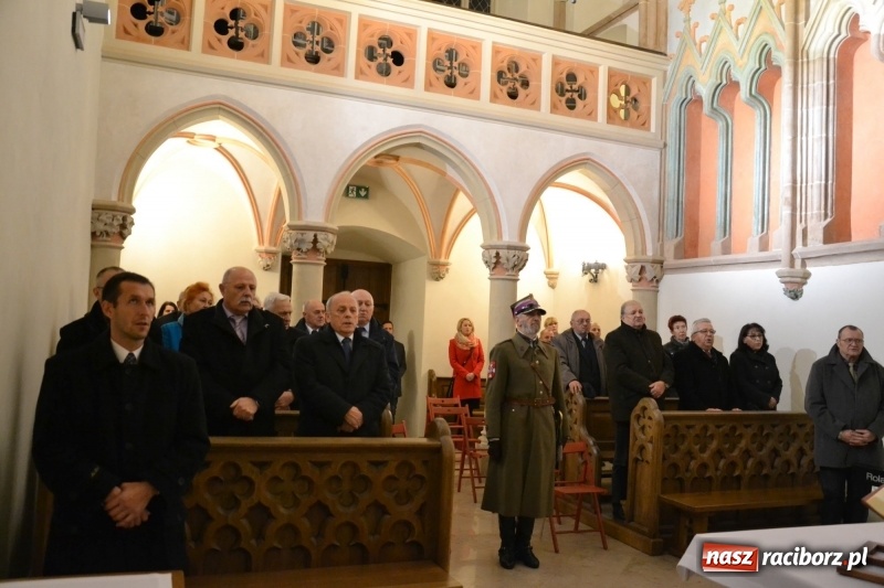 Zdjęcie w galerii na portalu naszraciborz.pl: 30-lecia Klubu Olimpijczyka Sokół. Uroczysta gala na Zamku Piastowskim  wiadomości z regionu