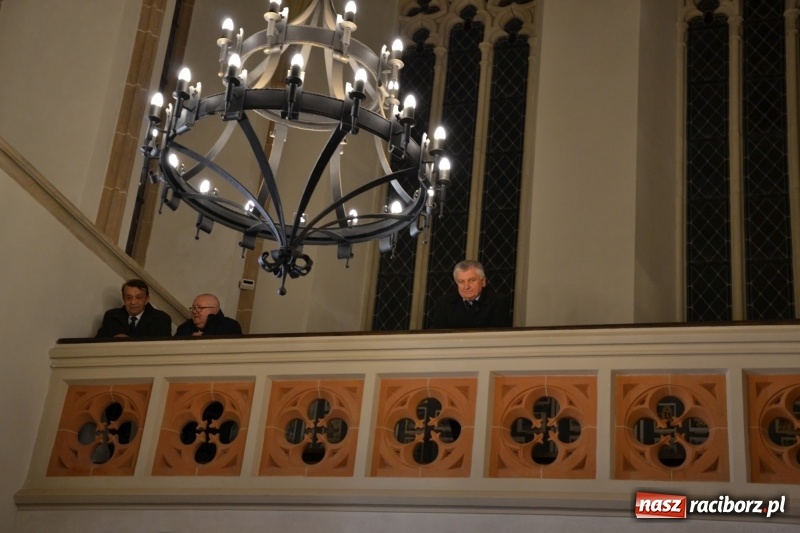 Zdjęcie w galerii na portalu naszraciborz.pl: 30-lecia Klubu Olimpijczyka Sokół. Uroczysta gala na Zamku Piastowskim  wiadomości z regionu