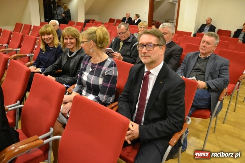 Zdjęcie w galerii na portalu naszraciborz.pl: 30-lecia Klubu Olimpijczyka Sokół. Uroczysta gala na Zamku Piastowskim  wiadomości z regionu