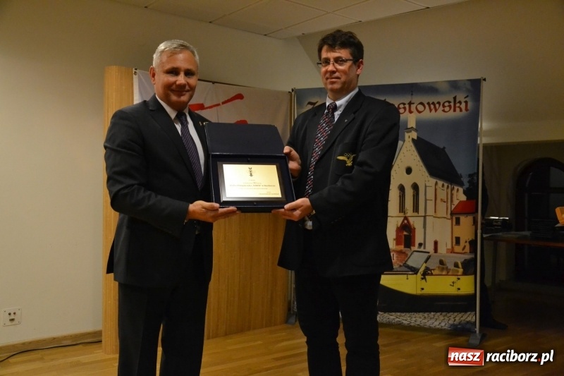 Zdjęcie w galerii na portalu naszraciborz.pl: 30-lecia Klubu Olimpijczyka Sokół. Uroczysta gala na Zamku Piastowskim  wiadomości z regionu