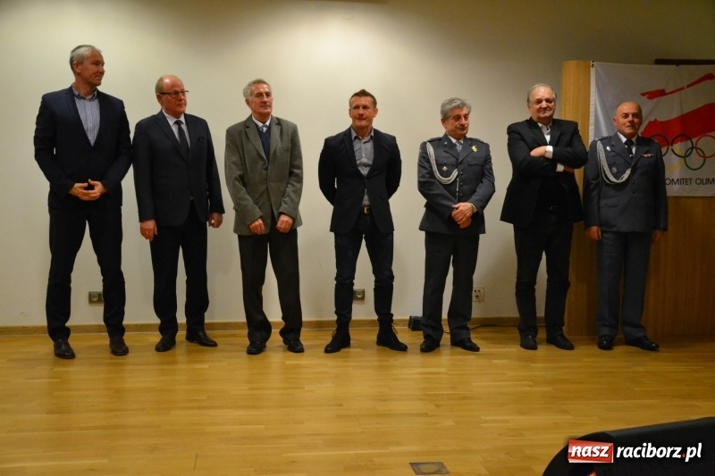 Zdjęcie w galerii na portalu naszraciborz.pl: 30-lecia Klubu Olimpijczyka Sokół. Uroczysta gala na Zamku Piastowskim  wiadomości z regionu