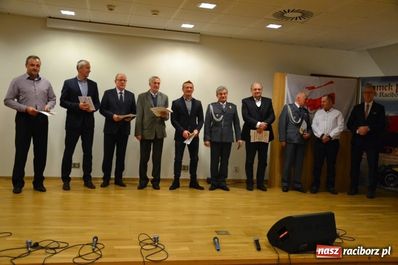 Zdjęcie w galerii na portalu naszraciborz.pl: 30-lecia Klubu Olimpijczyka Sokół. Uroczysta gala na Zamku Piastowskim  wiadomości z regionu