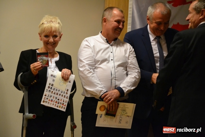Zdjęcie w galerii na portalu naszraciborz.pl: 30-lecia Klubu Olimpijczyka Sokół. Uroczysta gala na Zamku Piastowskim  wiadomości z regionu
