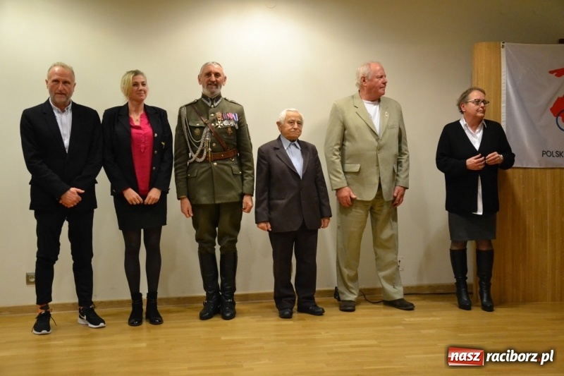 Zdjęcie w galerii na portalu naszraciborz.pl: 30-lecia Klubu Olimpijczyka Sokół. Uroczysta gala na Zamku Piastowskim  wiadomości z regionu