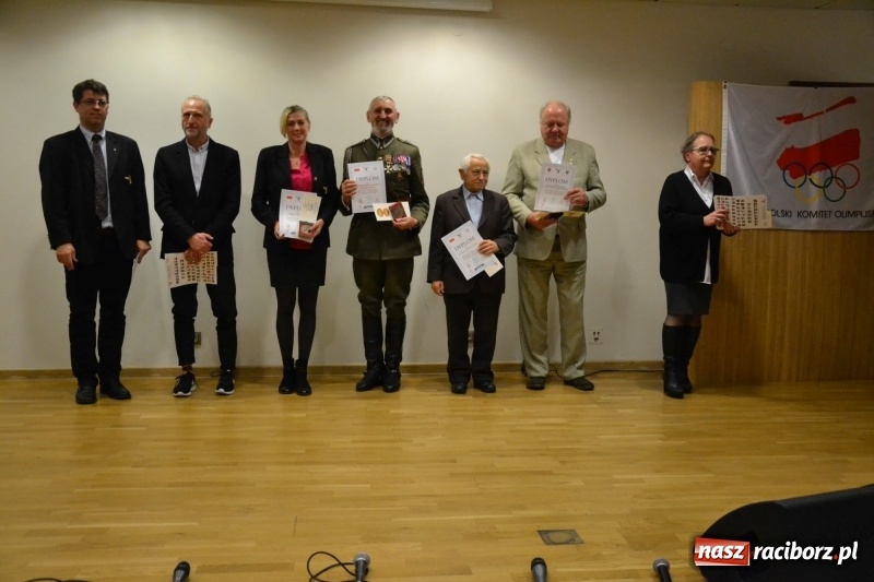 Zdjęcie w galerii na portalu naszraciborz.pl: 30-lecia Klubu Olimpijczyka Sokół. Uroczysta gala na Zamku Piastowskim  wiadomości z regionu