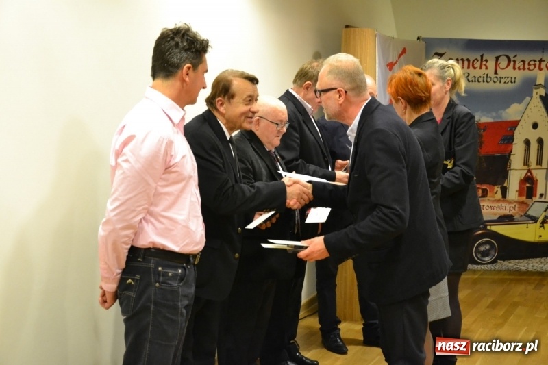 Zdjęcie w galerii na portalu naszraciborz.pl: 30-lecia Klubu Olimpijczyka Sokół. Uroczysta gala na Zamku Piastowskim  wiadomości z regionu