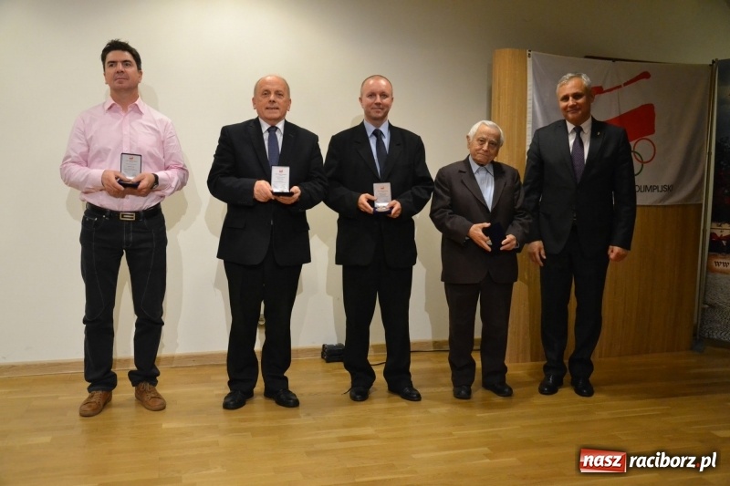 Zdjęcie w galerii na portalu naszraciborz.pl: 30-lecia Klubu Olimpijczyka Sokół. Uroczysta gala na Zamku Piastowskim  wiadomości z regionu