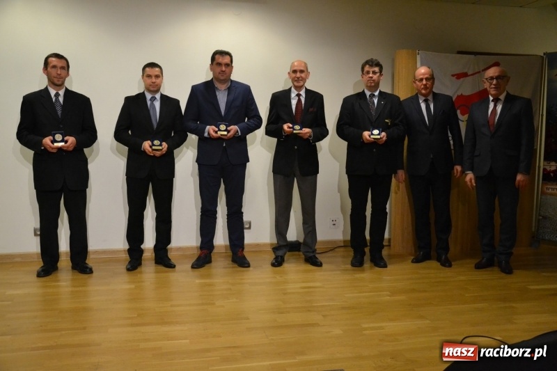 Zdjęcie w galerii na portalu naszraciborz.pl: 30-lecia Klubu Olimpijczyka Sokół. Uroczysta gala na Zamku Piastowskim  wiadomości z regionu