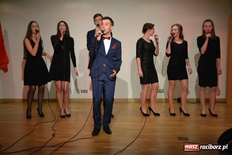 Zdjęcie w galerii na portalu naszraciborz.pl: 30-lecia Klubu Olimpijczyka Sokół. Uroczysta gala na Zamku Piastowskim  wiadomości z regionu