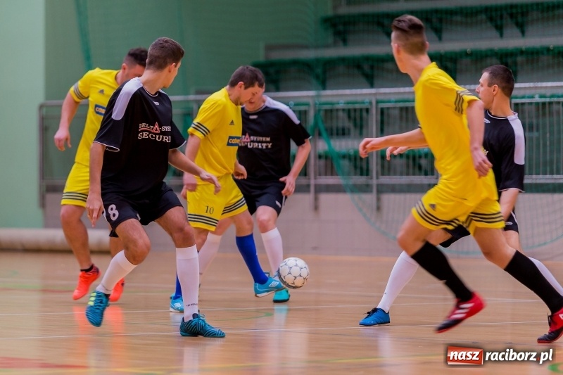 Zdjęcie w galerii na portalu naszraciborz.pl: HLPN: Young Boys wysoko pokonali HKS Błażejowice wiadomości z regionu
