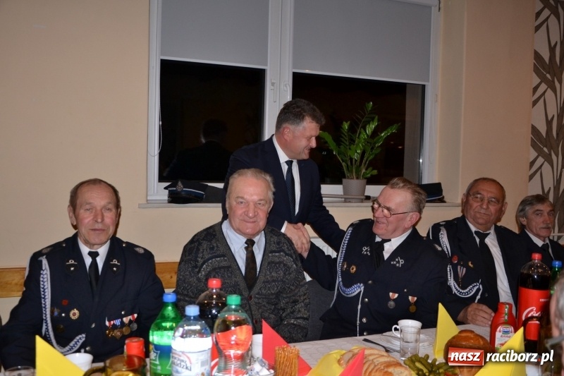 Zdjęcie w galerii na portalu naszraciborz.pl: Spotkanie strażaków weteranów gminy Krzyżanowice wiadomości z regionu