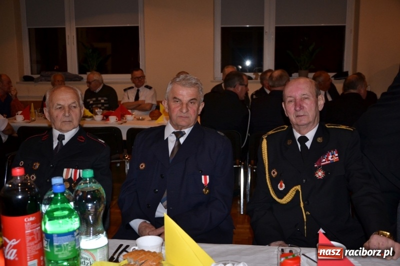 Zdjęcie w galerii na portalu naszraciborz.pl: Spotkanie strażaków weteranów gminy Krzyżanowice wiadomości z regionu