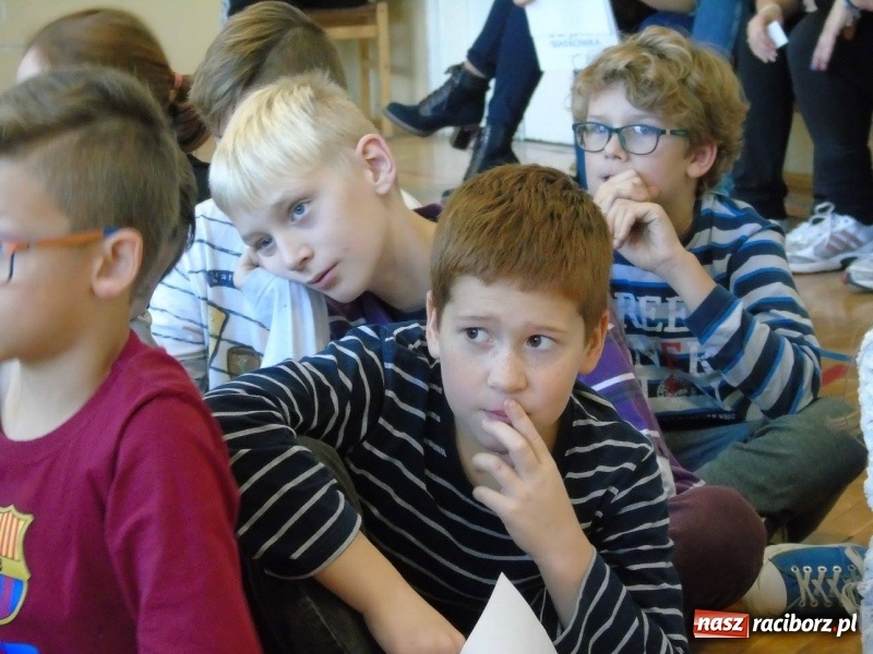 Zdjęcie w galerii na portalu naszraciborz.pl: Olimpijczycy zawitali w progi 18-tki  wiadomości z regionu