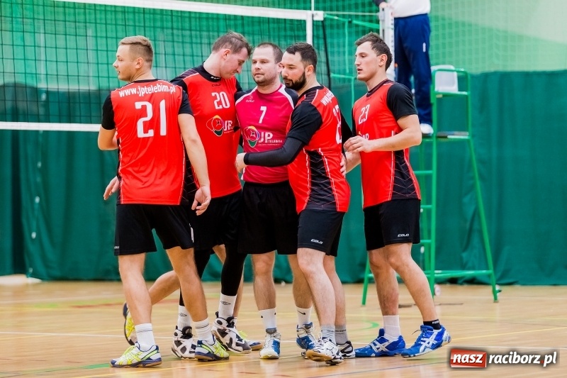 Zdjęcie w galerii na portalu naszraciborz.pl: JP Telebim RLPS: Enter El-Bis bez szans z Leśną Perłą wiadomości z regionu