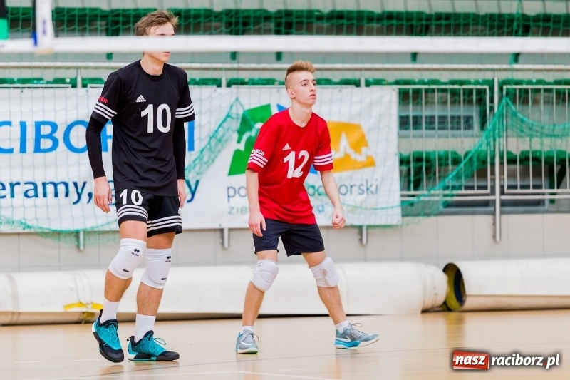 Zdjęcie w galerii na portalu naszraciborz.pl: JP Telebim RLPS: Enter El-Bis bez szans z Leśną Perłą wiadomości z regionu